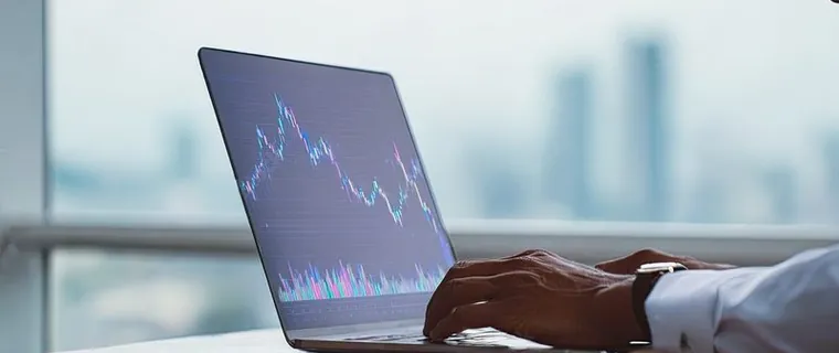 Modelli AI low-cost: conviene davvero?