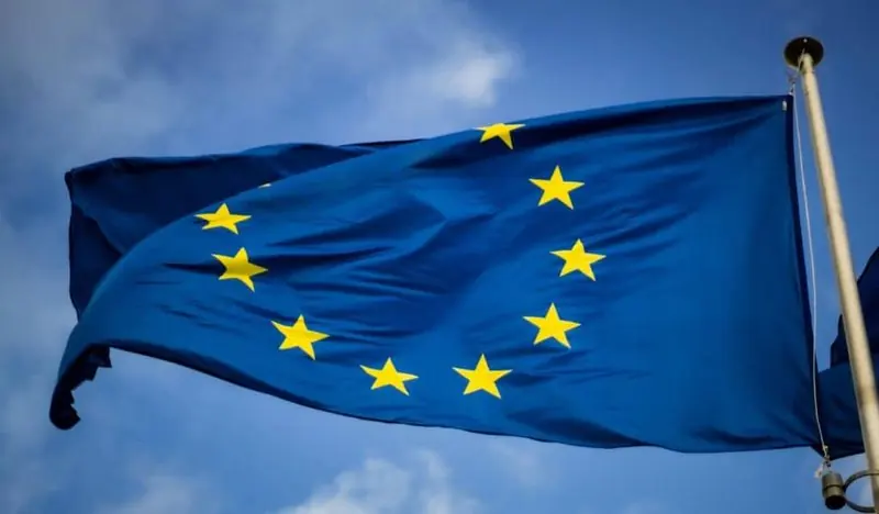 Digital Omnibus UE: perché minaccia la privacy e perché serve una Private AI on-premise